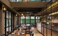 R Photo Hotel