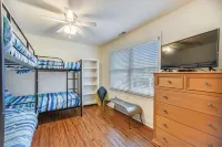 Large 6 BR, 3 BA Turtle Walk of Bethany-14 Guests - Wifi