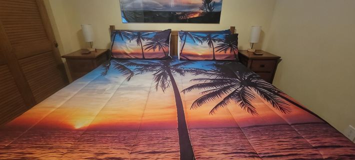 Wow! Lovely Kona Reef Direct Oceanfront Condo-Top Floor, Gorgeous Sunsets, A/C Hotels in Holualoa