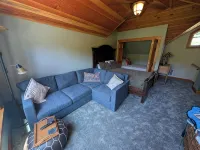 RiverSong Main: 3br 2ba River Access, Rock Pool, Creek View, Nature Life