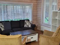 The Black House - Luxurious Holiday Villa in Zeewolde. Hotels in Zeewolde