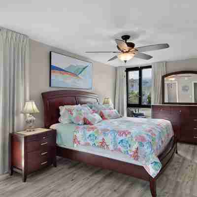2Br/2BA Destin Condo • Gated Beach Access + Free Chair Service Rooms