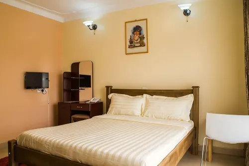Premier Motel - 3-Star