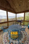 Spacious 5-bedroom house with Majestic Views Hot Tub in delightful Hidden Valley - 4-Star