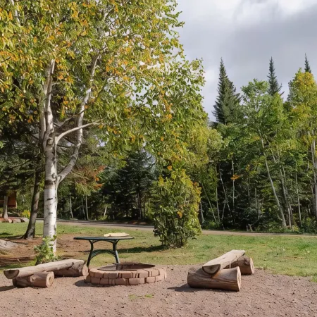 Lutsen Ski-In/Ski-Out Townhome w/Pool and Hot Tub Access!