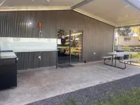 Griffith Caravan Village