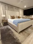 Luxury Escape w/ Heated & Cooled Pool/Spa - 프라이빗 풀