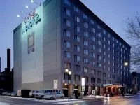 Novotel Montréal Centre Hotels near Windsor Train Station