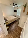Spacious, Private, Cozy and Close to Downtown Rogers, AR  & Trails - バルコニー