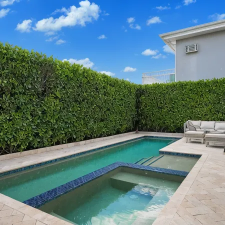 Modern 3 Bedroom House in Hollywood Beach Castle