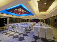 Radha Regent, Chennai Hotels near Koyambedu