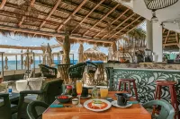 Luciana Hotel & Beach Club - bar