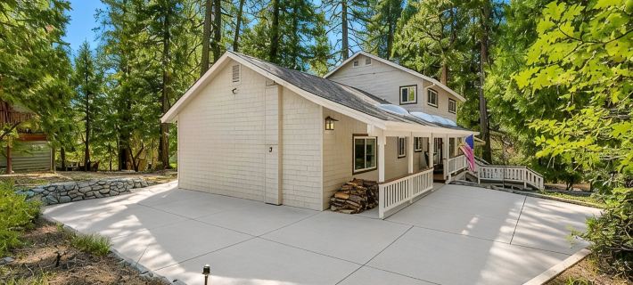 LAKEMONT PINES  •  Big Family Home  • AC • DOG + RV's Hotels in Arnold