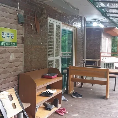Jecheon Gomuseorisan Lodge Pension ティオジュサ周辺のホテル