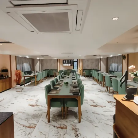 Hotel Empyrean