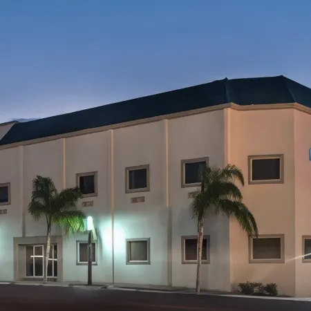 Hotel Brio Inn