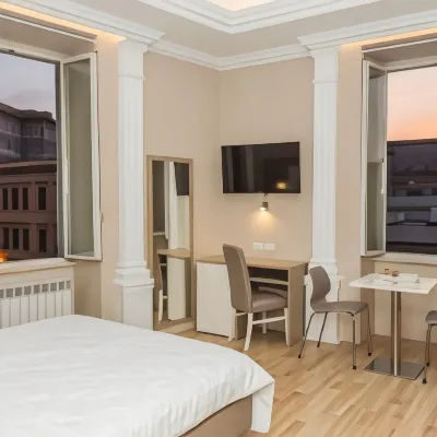Domus Porta Angelica Hotels near Piazza del Risorgimento