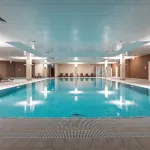 Sheraton Skypoint Luxe - ที่มีสระว่ายน้ำ