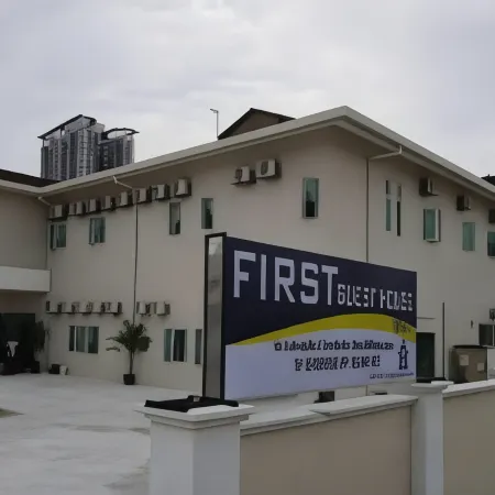 First Guest House Cheras