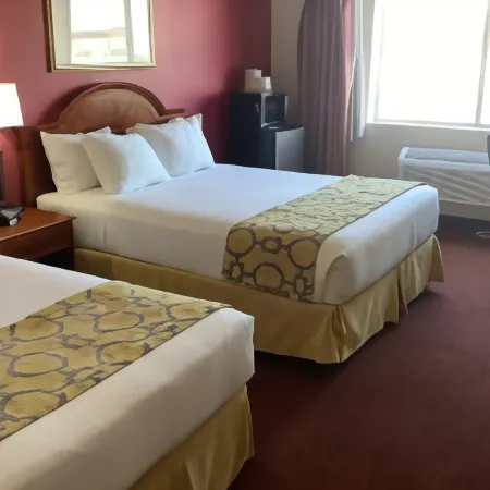 Baymont Inn & Suites by Wyndham Holbrook