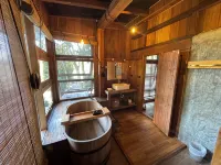 Mii Paa Aii - Hot Tub
