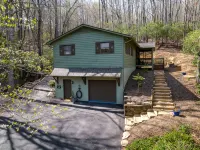 Brevard Pets Welcome Golf Hiking Lakes Mtn Biking Porch Waterfalls Breweries - ジャグジー