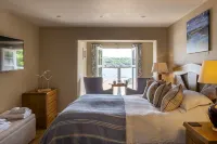 South Sands Hotel