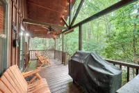 Creekside Cabin - Hot Tub, Firepit, Porch - Chalets
