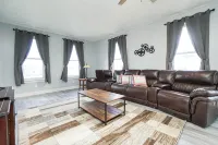Penthouse Suite* 5-mins to Cedar Point - de charme