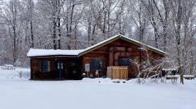 Onyx Grove Cabin • 2 bedrooms & HOT TUB!