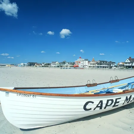 Water Views - 3 Min Walk to Private Beach - Luxury 5-Star Rated Beach House