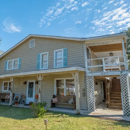 Charming Waterfront Cottage – Private Dock, Panoramic Views, and Park Passes!