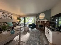 Relaxing Getaway/StepsToLake/Pool/Tennis near DT Lake Geneva - Pools