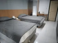 City Edge Guest House - Gym