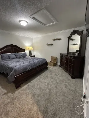 Cozy1King1Queen1.5bth2min Frm UpTown - 3-Star