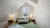 Charming Large 6-bedroom farmhouse in Stowe Lower village with Soaking tub