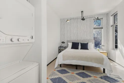 Sunny Chic Baca Railyard Retreat: Balcony + Full Kitchen + Laundry - Condos