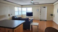 Cozy 1 Bedroom Getaway • Walk to Clearwater Beach - Condos