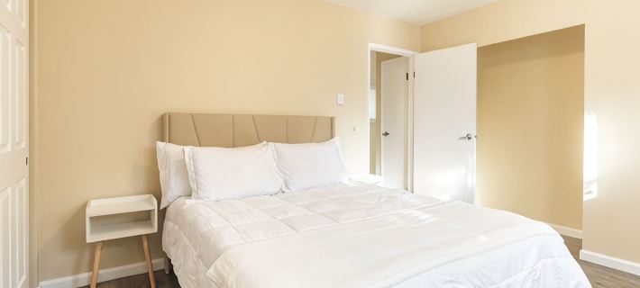 Walkable condo in heart of vibrant D/n Redmond,  m/s from Microsoft, woodinville Hotels in Redmond