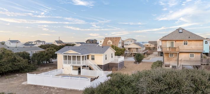 Outer Banks Haven: Pet-Friendly, Walk-to-Beach, EV Charging, Updated Kitchen Hotels in Kitty Hawk