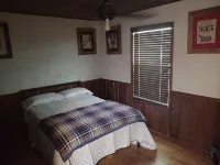 Deep Creek Apt#2, 2Bd/2Ba, A+ location just a mile from Nat Park, Train, Bryson - Boutique