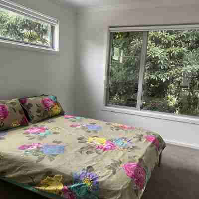 Modern Dog Friendly Townhouse by the beach Rooms