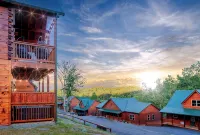 Downtown Spacious Wooden Cabin Location View Peace - Chalets