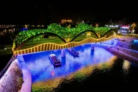 Wenlan Qimeng Hotel (Xuan'en Wenlan Bridge) - con vista montagne