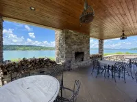Lake Front Condo @ Waterside Marina. Seasonal Pool, Hot Tub, Club house discount - 4 tähden