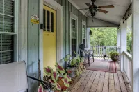Charming 3-bedroom farmhouse private 15 minutes to downtown Chattanooga - 3つ星