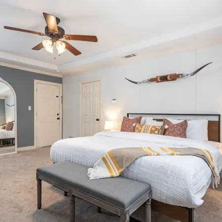 Pool Table, BBQ, Pool Table, Fire Pit, Nearby Golf Courses