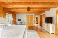 NEW Luxury Mountain Cabin with Stunning Sunset Views - 4-Star