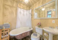 Fox Creek cabin in the woods - 3-Star