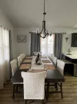 Luxury Elk palace with hot tube and pool table and playground for kids - 4-Star